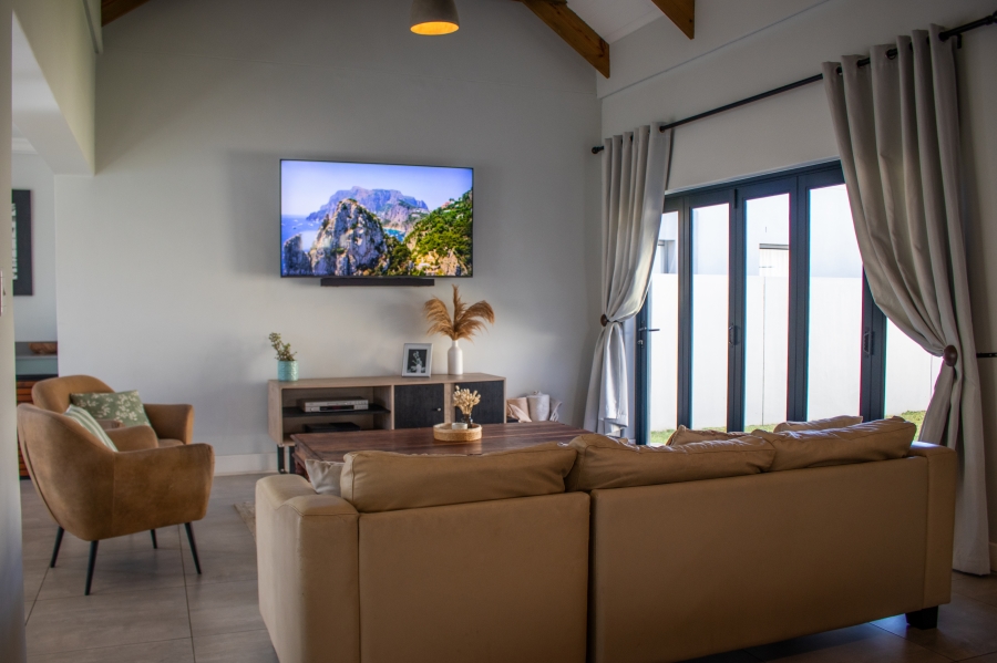 To Let 3 Bedroom Property for Rent in Aan de Wijnlanden Western Cape
